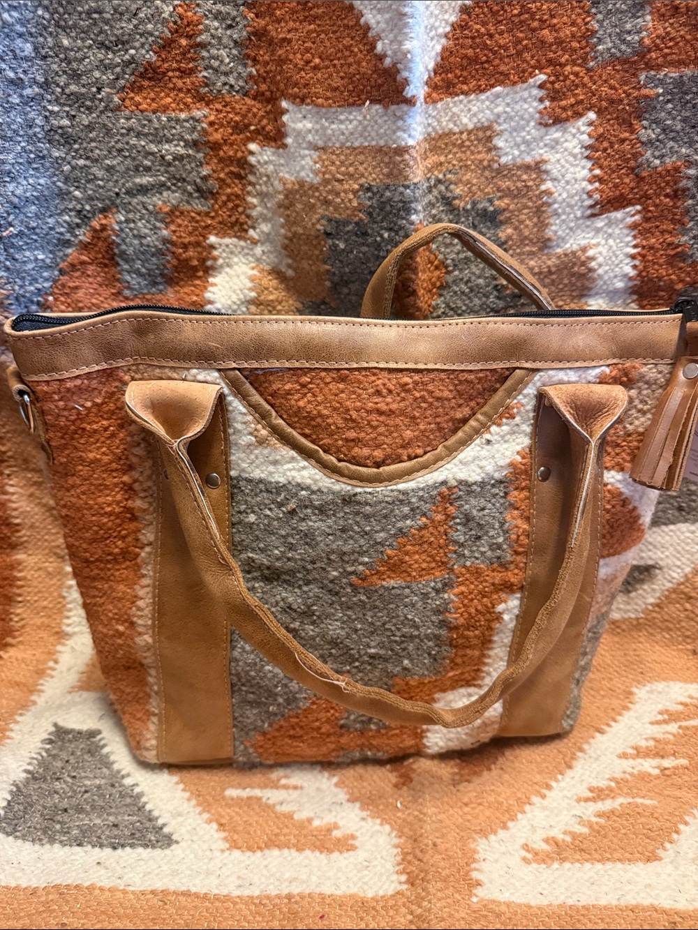 Southwestern Pattern convertible Tote Bag - wool and leather